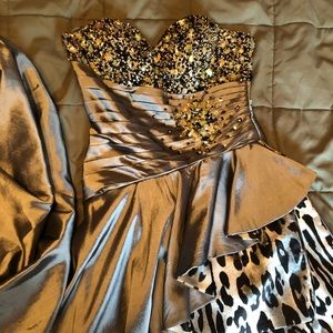 Let’s Fashion corseted mini dress gown x-small